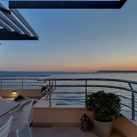 דירה Luxury Penthouse Big Blue טוצפי